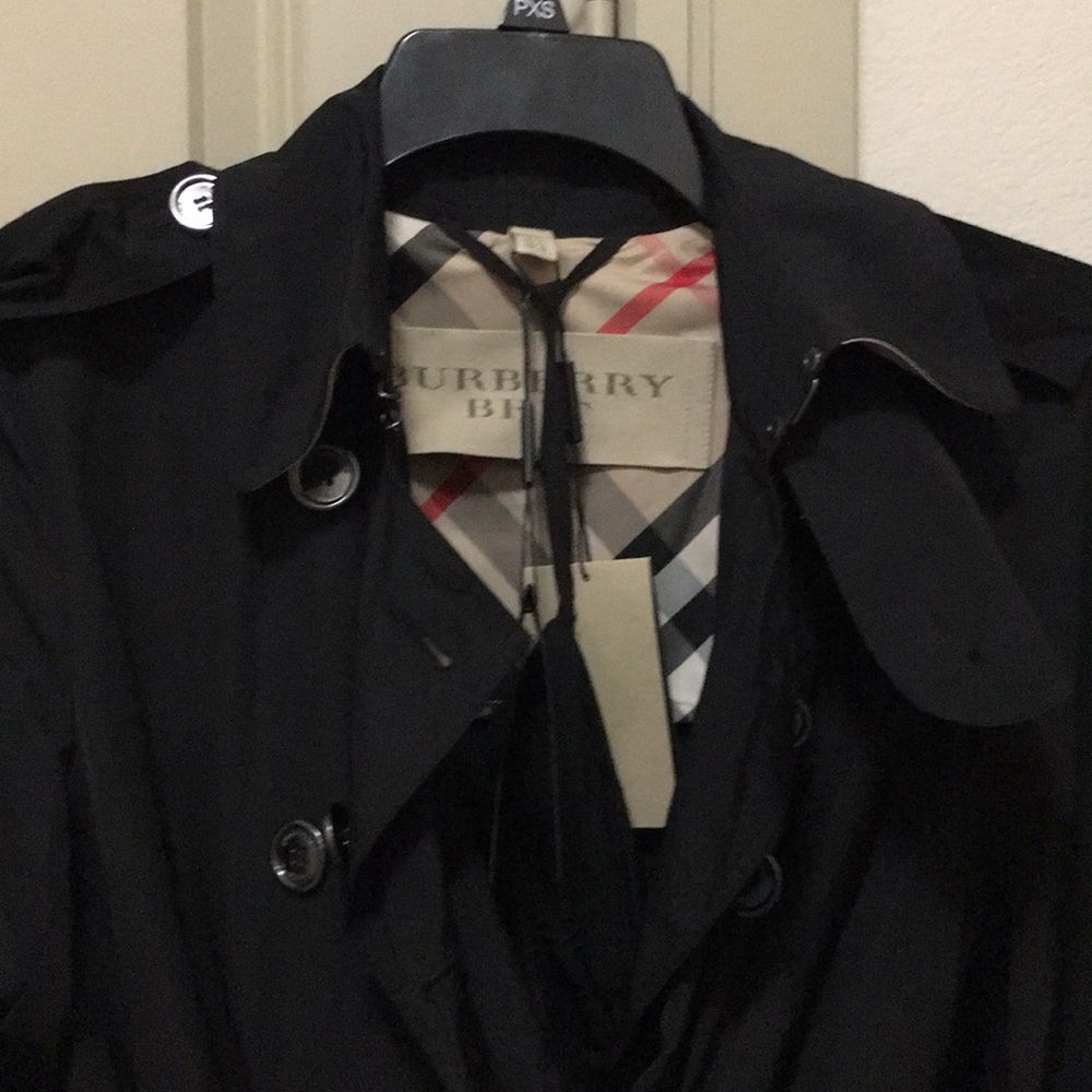 BNWT! Black Burberry BRIT Trench Coat MSRP $695